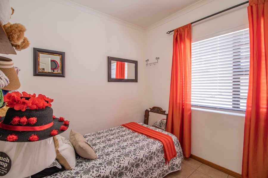 4 Bedroom Property for Sale in Yzerfontein Western Cape